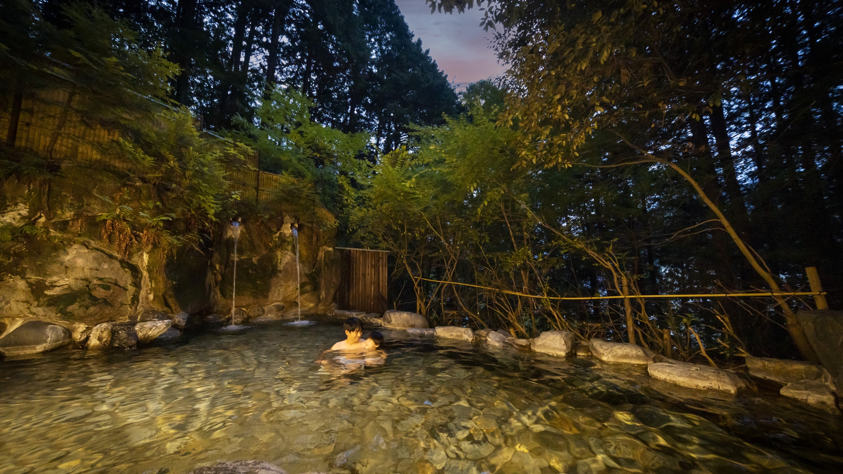 森林露天風呂 伏龍の湯（男性）