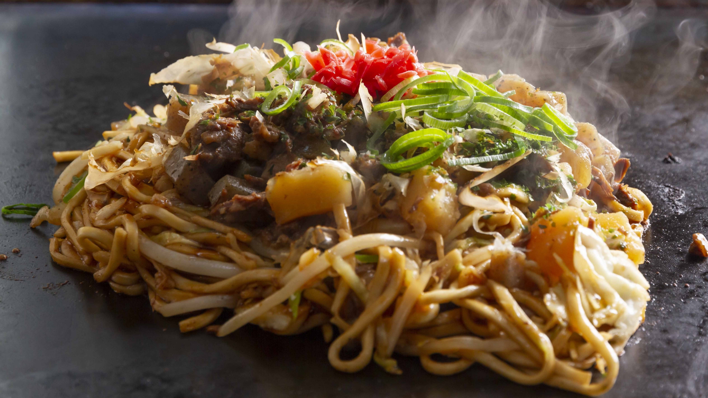 神戸ぼっかけ焼きそば（ご当地グルメ）　※イメージ