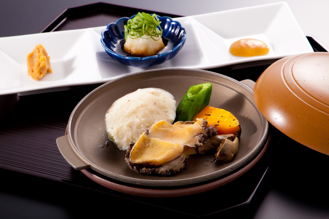 【2食付】4名様〜なら京の地酒4合瓶プレゼント！〜3名は徳利で！京会席＋黒毛和牛か鮑のステーキ付き