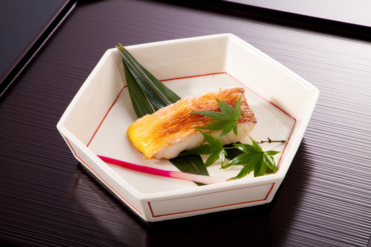 2食付】4名様〜なら京の地酒4合瓶プレゼント！〜3名は徳利で！オーナーシェフの京会席とおばんざい朝食