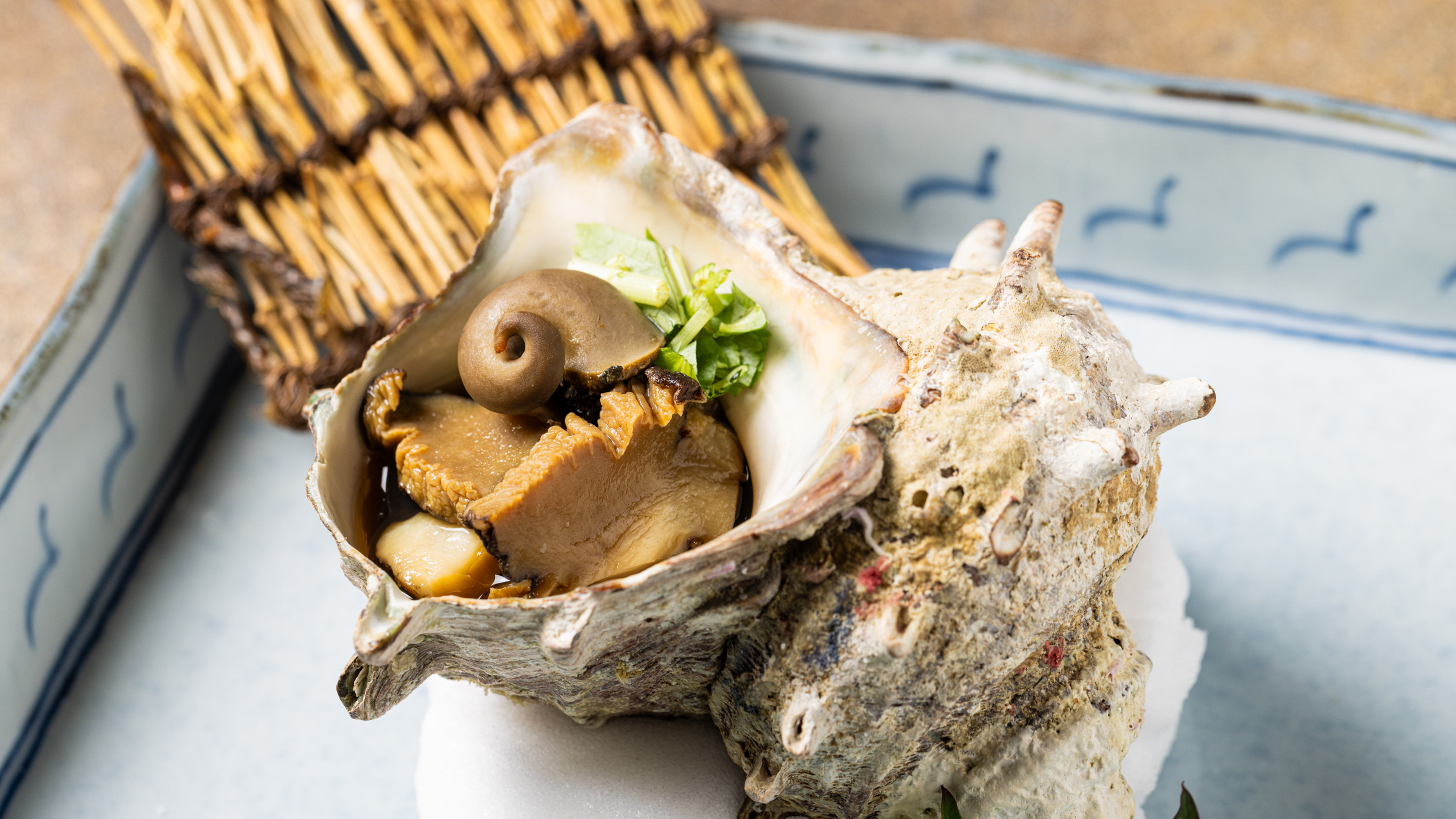 2026年2～3月のメインチョイス：伊豆産釜栄螺（カマサザエ）のつぼ焼き