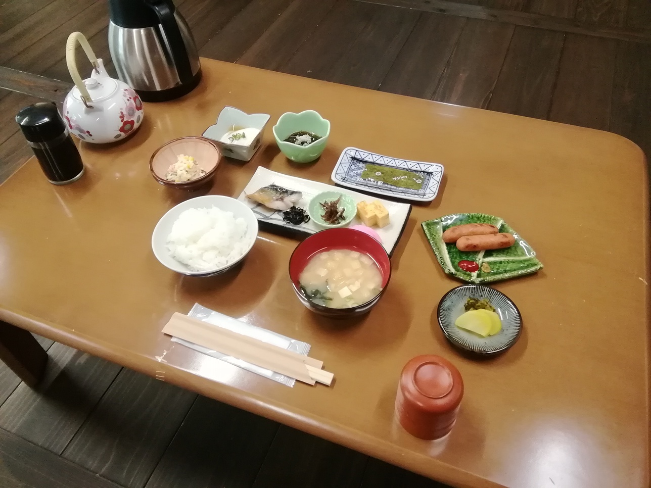 【1泊朝食付プラン】◇地元食材を使った満腹朝食付き◇◎温泉は源泉かけ流し◎【現金特価】