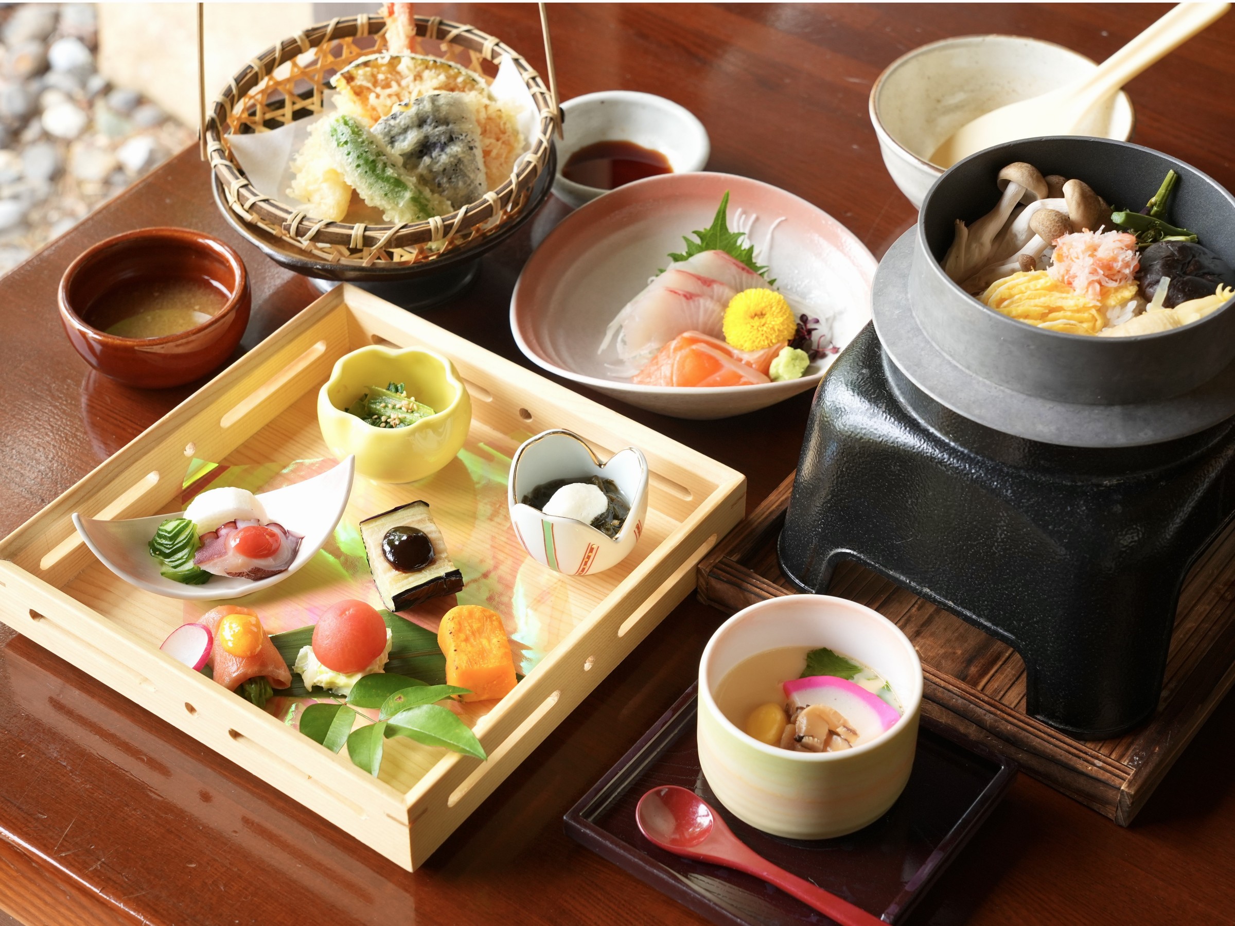 釜めし天ぷらひだまり膳