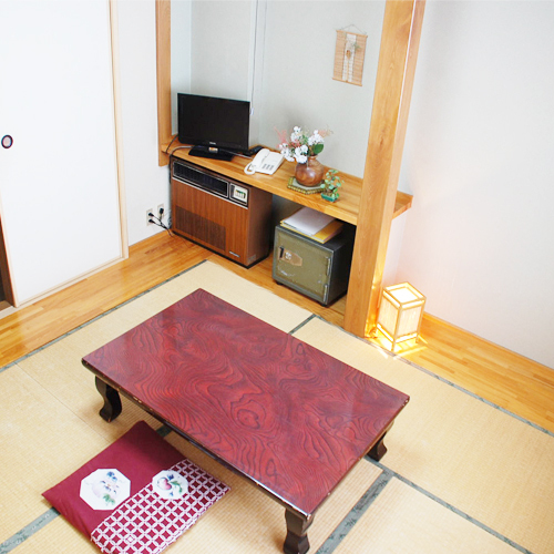 Japanese-style room