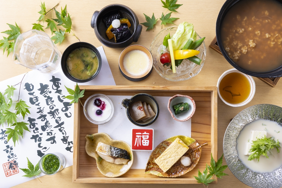 【平日限定】1泊朝食付プラン(夕食なし)〜料理長特製の和朝食と光明石温泉でゆったり〜