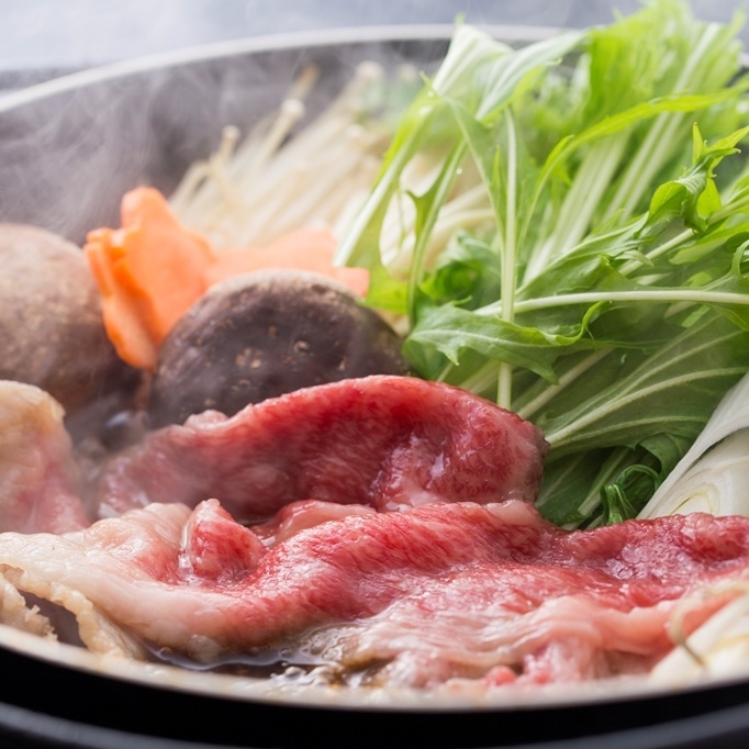 【森の交流館といえば食べ放題！】国産牛すき焼【食べ放題】〜リーズナブルな価格ですき焼を思う存分食す〜