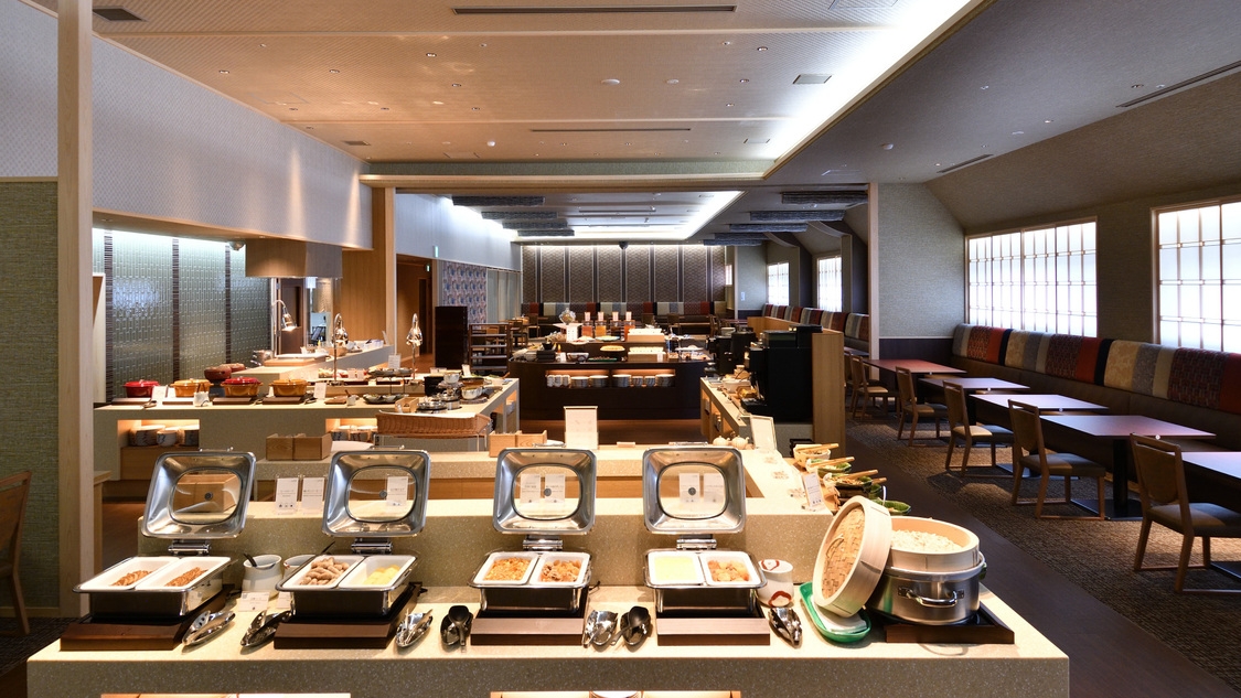 〓温泉露天風呂付客室「琴音」〓食事は客室内ダイニングで。プライベートな空間で温泉と近江牛を楽しむ贅沢