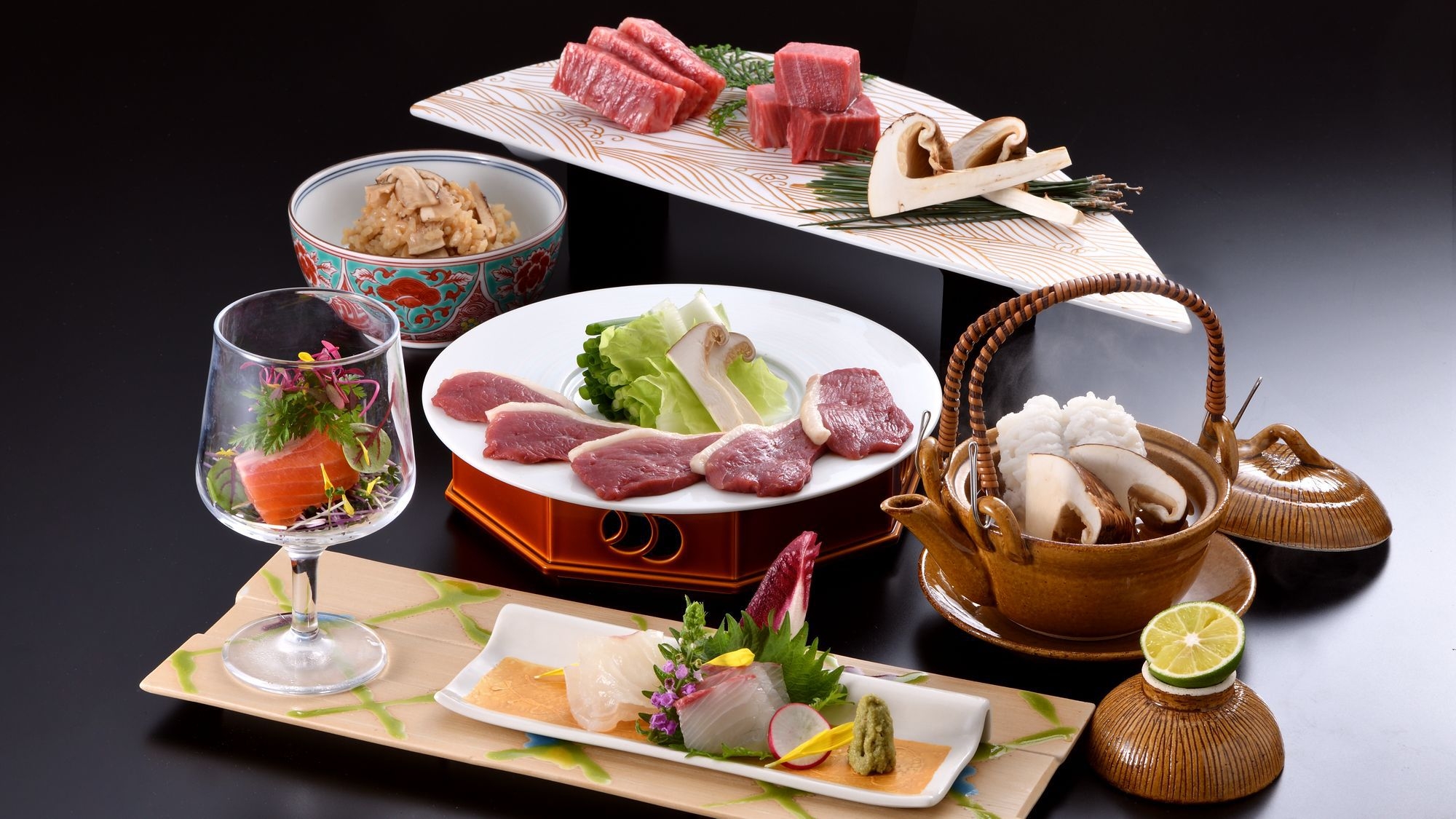 〓松茸＆認証近江牛会席〓松茸・鱧の土瓶仕立て・松茸御飯そして5つ星の肉質の近江牛など味覚の秋を頬張る