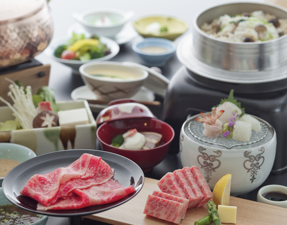  認証近江牛を楽しむ ステーキ＆しゃぶしゃぶプラン（各70ｇ・計140ｇ／一泊二食付）