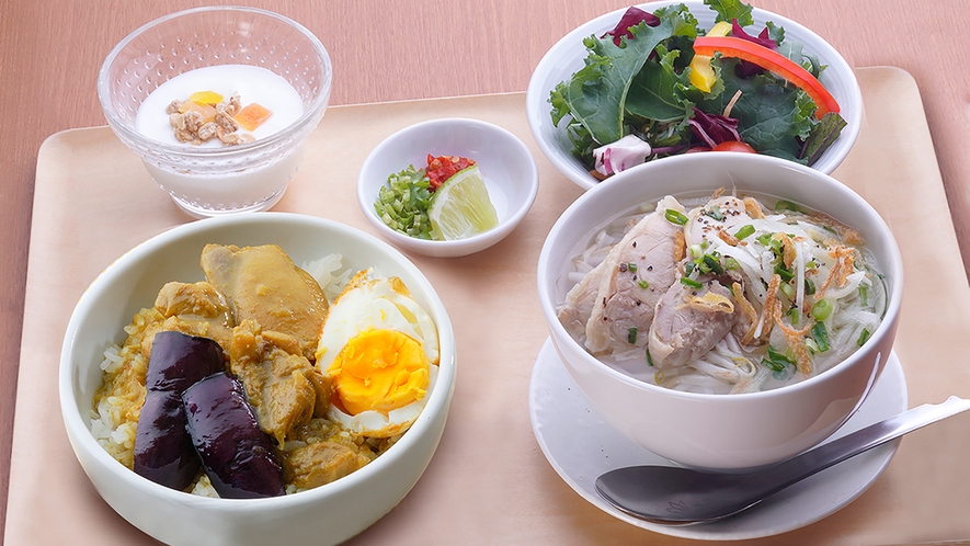 【朝食】「ココナッツチキン」のカレー膳