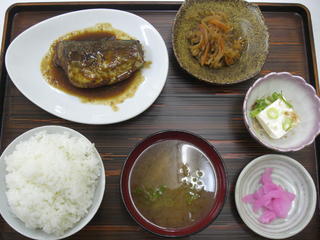 鯖味噌煮定食（７５０円）