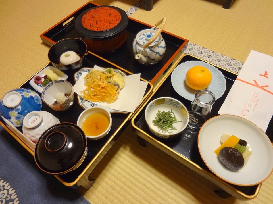 トイレ・洗面付き個室、夕食は二之膳！桜プラン