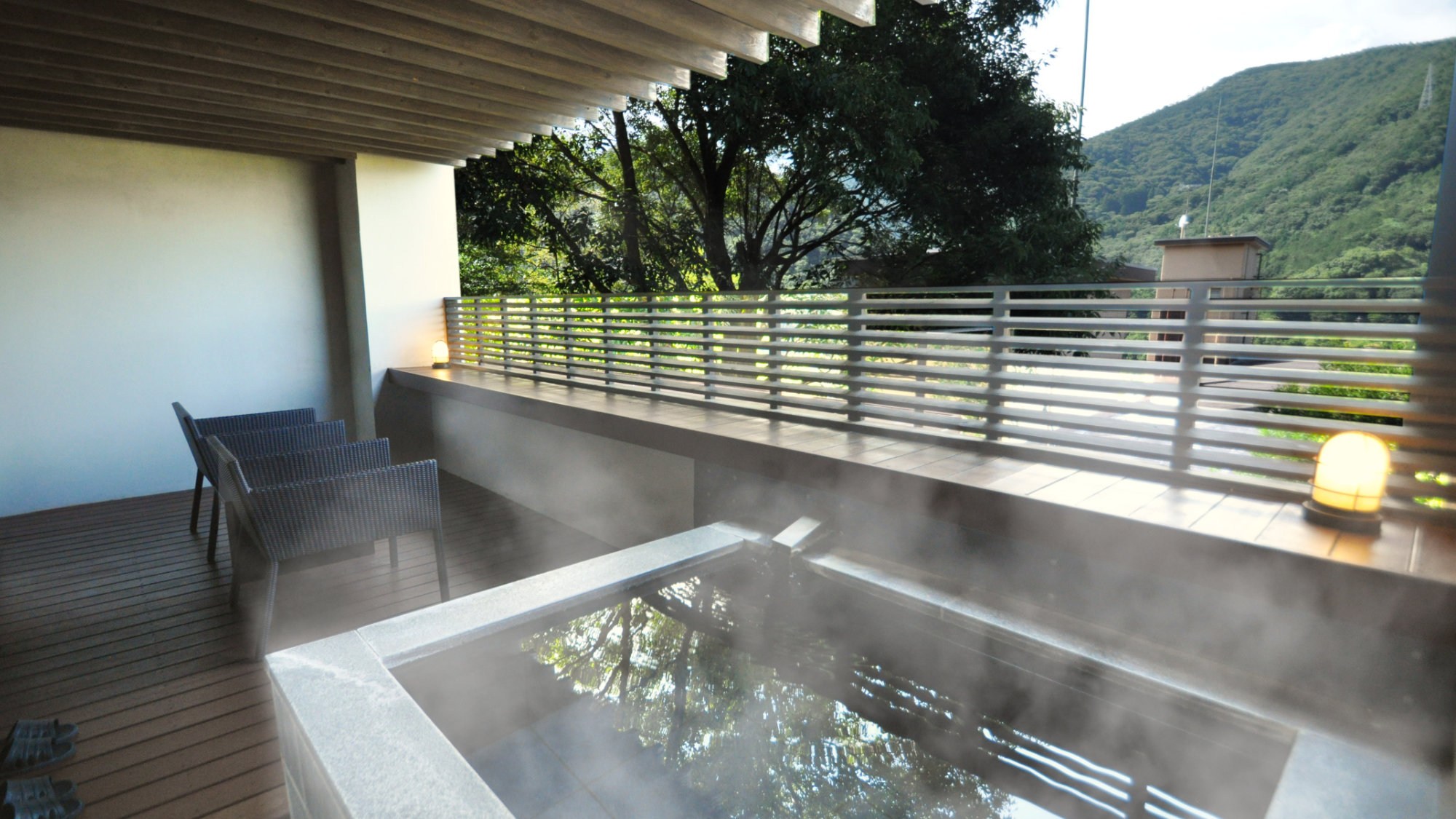 【天然温泉露天風呂付きデラックスツインルーム】