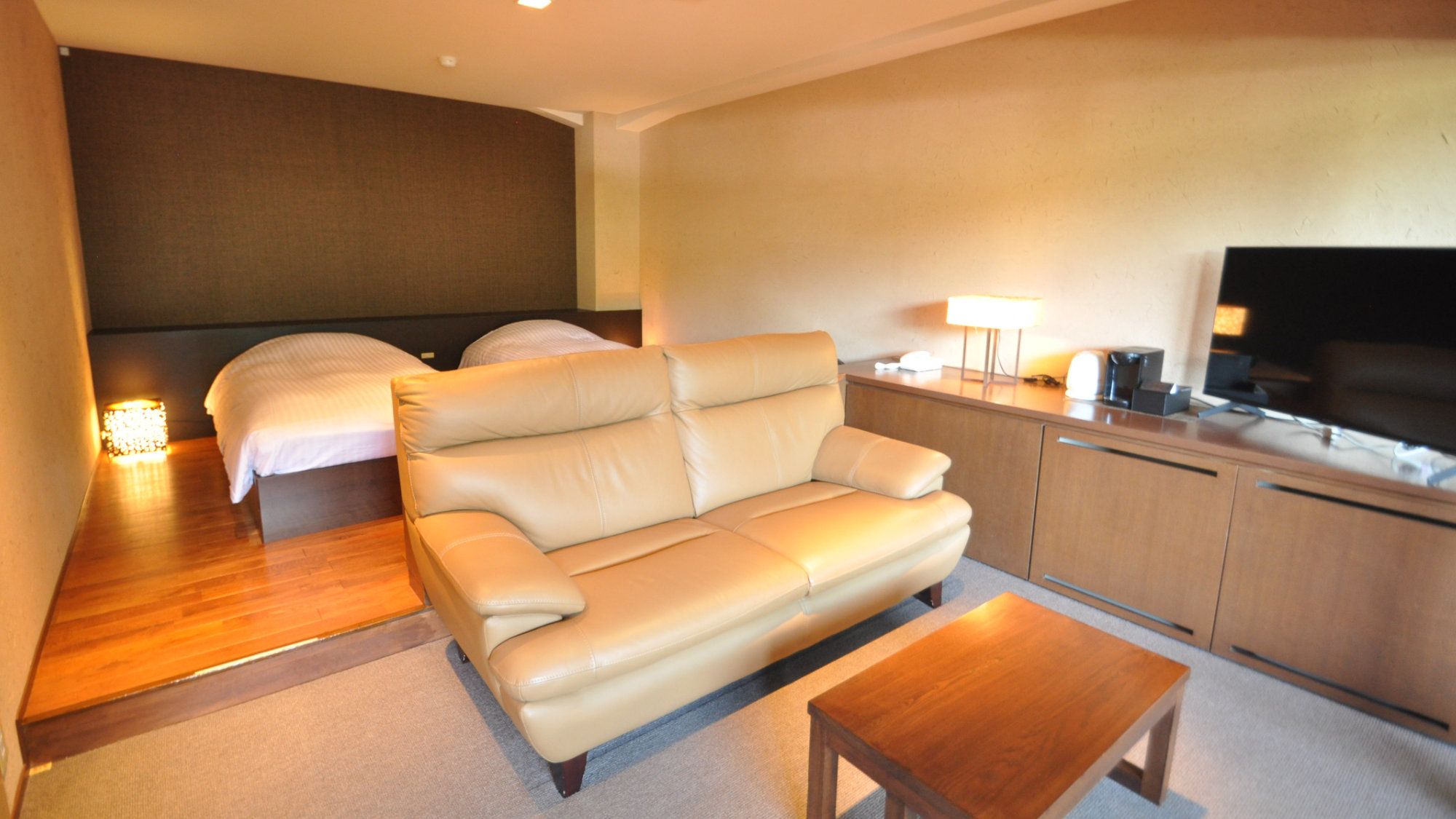 【天然温泉露天風呂付きデラックスツインルーム】