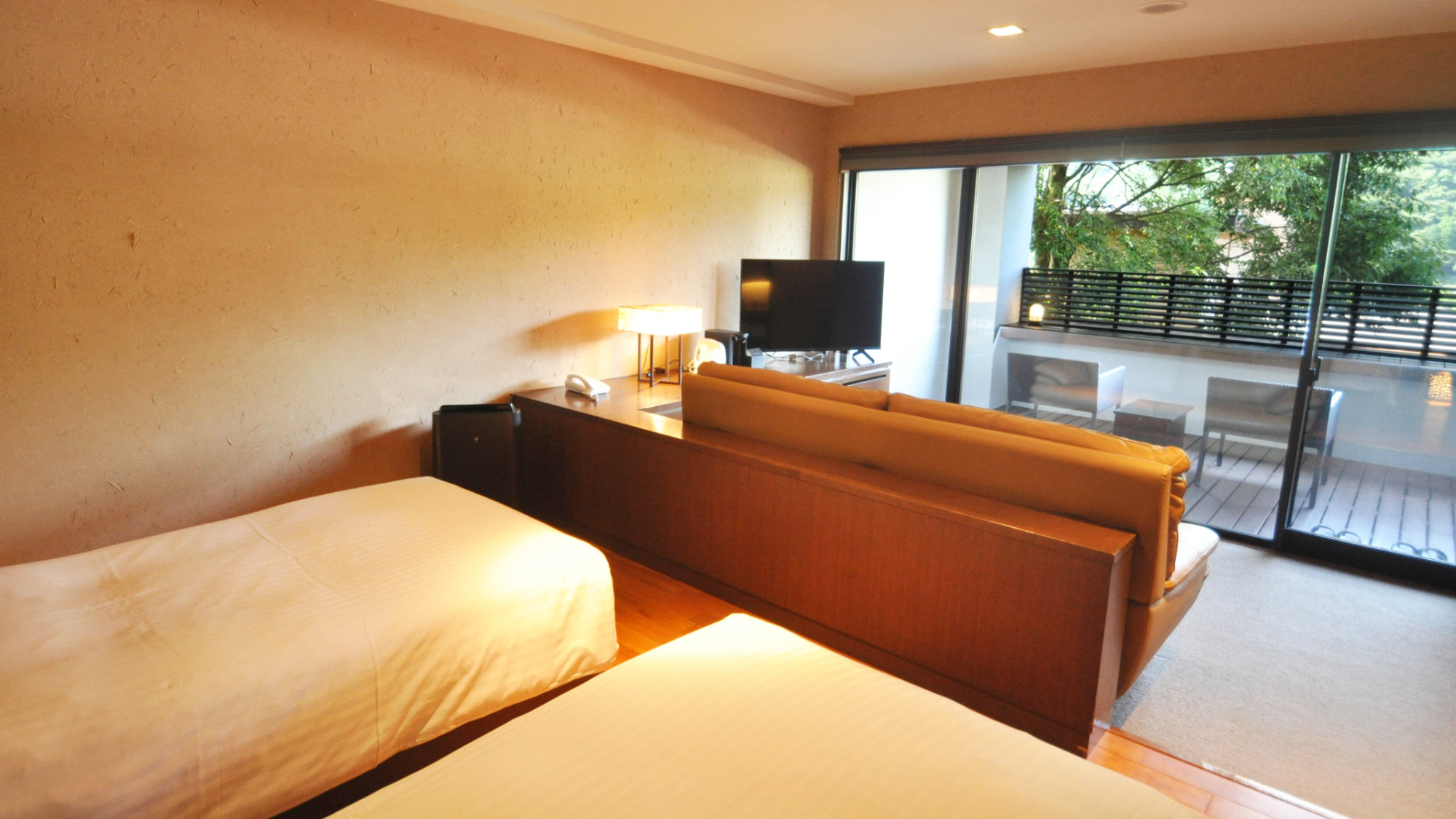 【天然温泉露天風呂付きデラックスツインルーム】