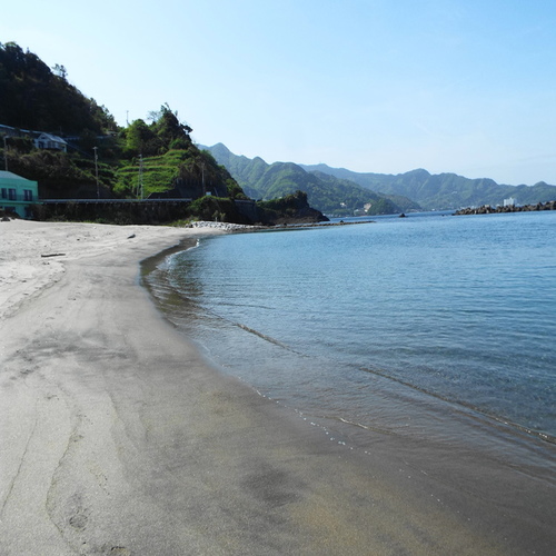 小土肥の砂浜