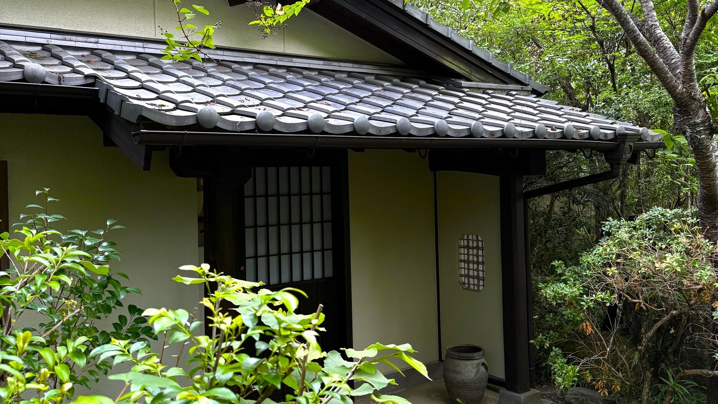 【おおいたパワーチャージ】【素泊まり】露天風呂付き客室離れで過ごすのんびり休日プラン