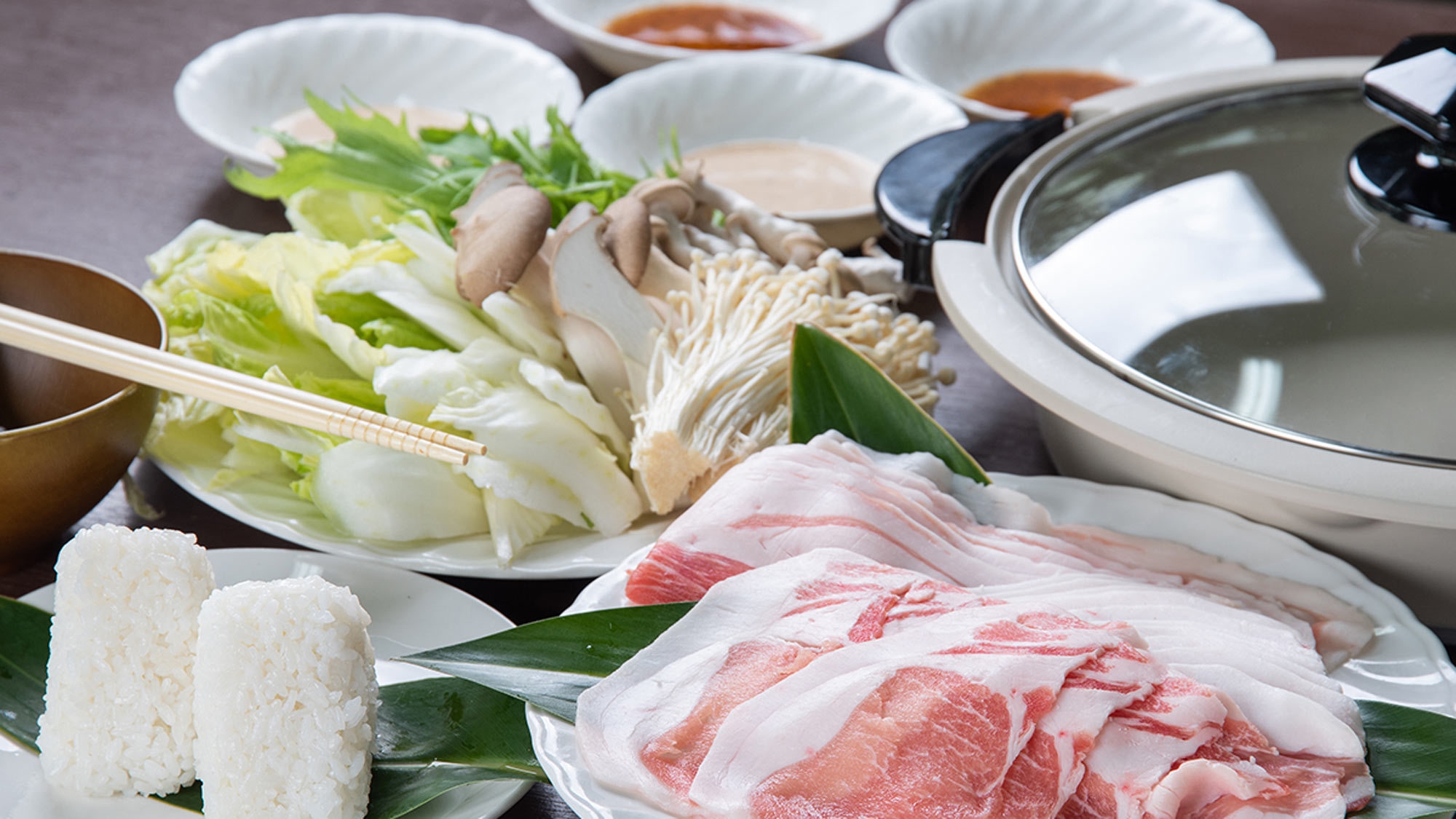 【しゃぶしゃぶセット2人前付】手ぶらでOK！大自然の中で楽しむしゃぶしゃぶの夕べ