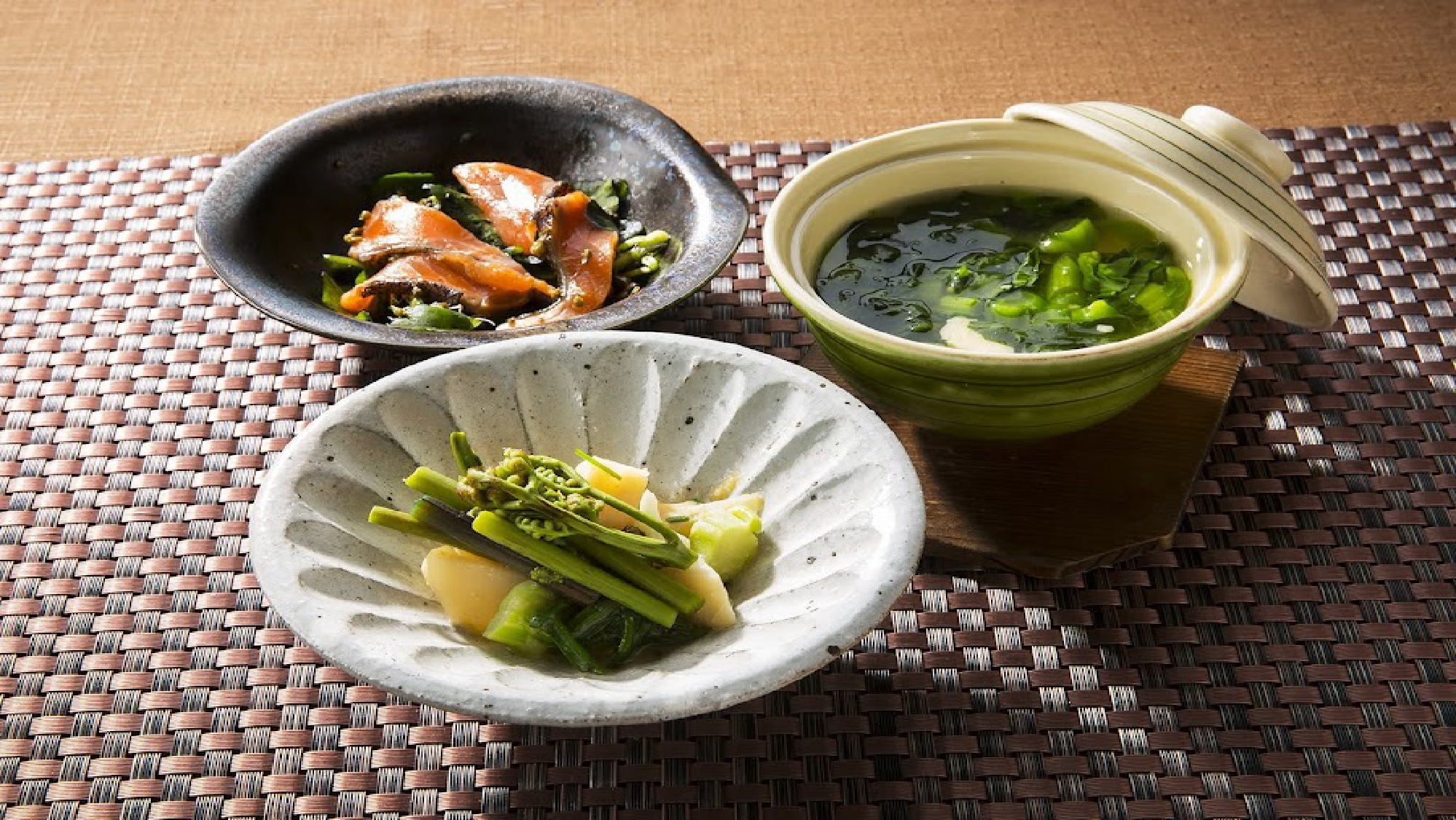 【猪を味わい尽くす贅沢】肉本来の旨味を愉しむ陶板焼きと、特製猪鍋の美食プラン