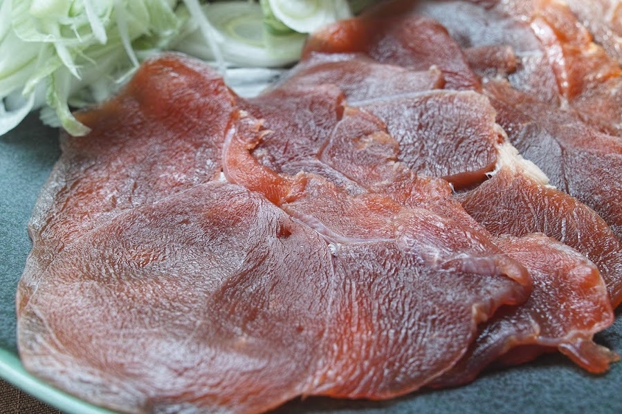 赤身肉の旨みが凝縮！鹿肉しゃぶしゃぶと山川の幸　癒しの２２時間ステイ