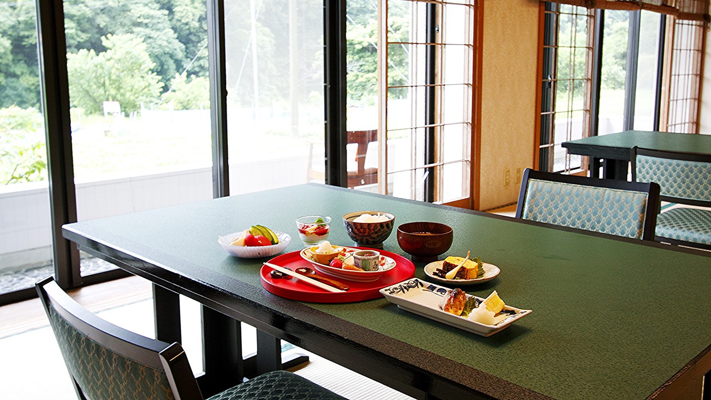 ☆口コミ高評価☆リピート率ナンバーワン！自然豊かな旅館で寛ぐ「季節の会席料理」＜2食付＞