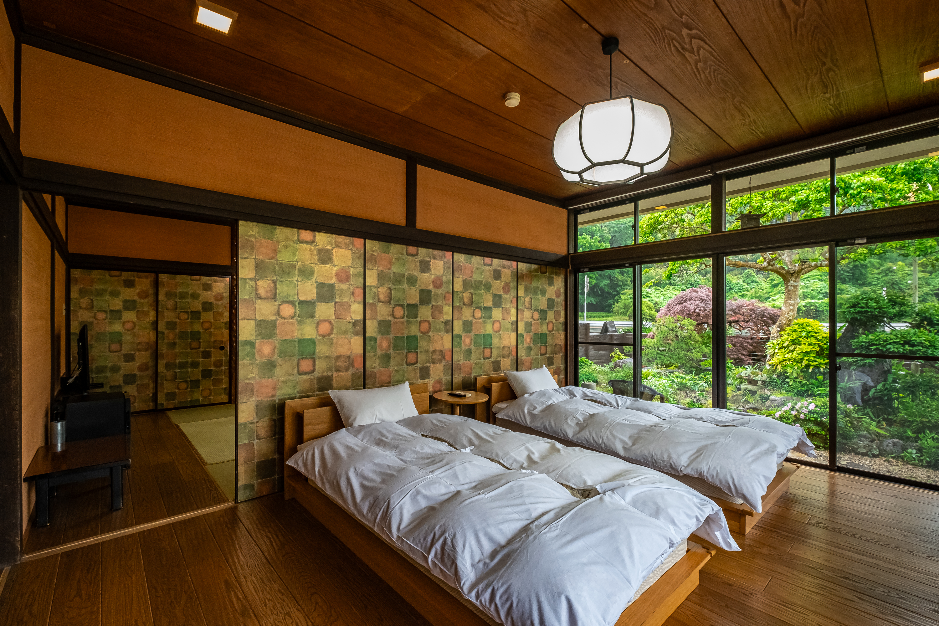 「貴船」1階中庭付きペット同伴ルーム　2～5名定員