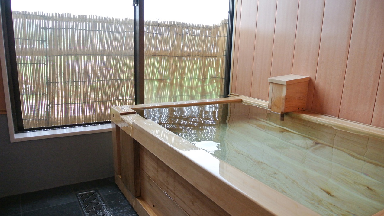 【平日限定】1番人気のスタンダード会席にワンドリンクサービス！”湯ったり”プチ贅沢ステイ（夕朝食付）