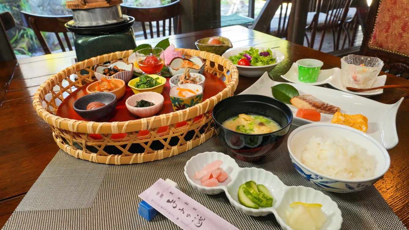 ＜熊本の料理宿＞料理長自慢の朝食付きプラン！新鮮な食材と化粧水のような泉質でお肌もリフレッシュ