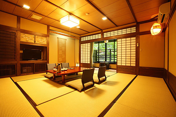 Main house 12.5 tatami mats [Yamazakura]