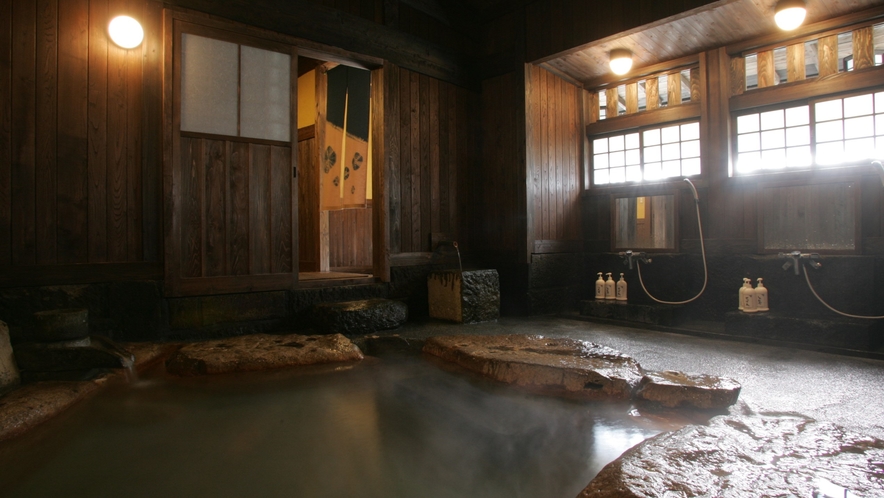 内風呂 薬師の湯 男性