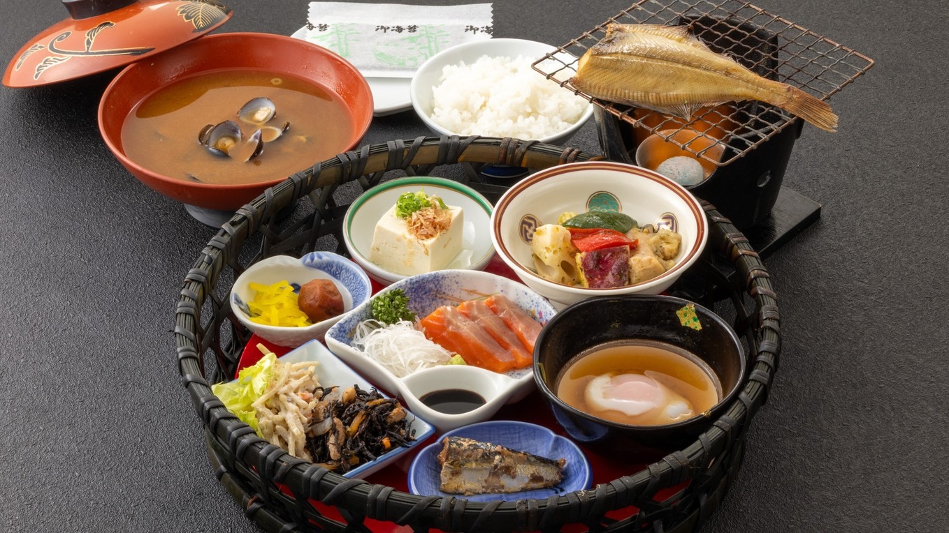 【ひとり旅／朝食付】国文化財の宿で過ごす朝。美保神社へ≪朝参り≫、心ほぐれるひととき