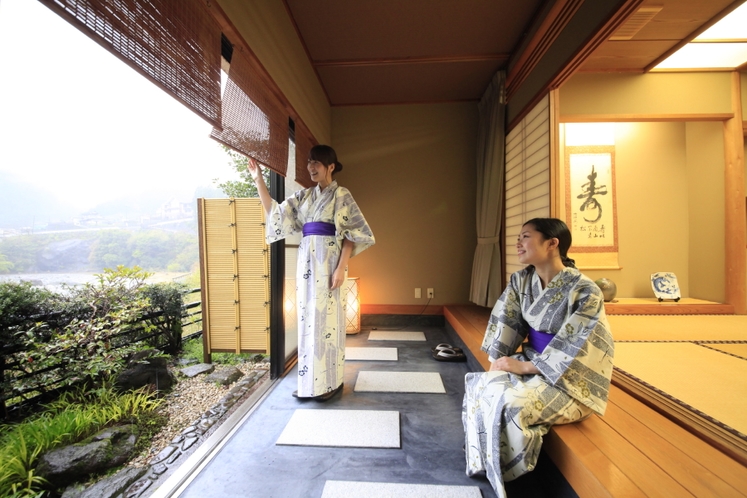 新館渓流沿い和室16畳（1階）バス付・洗浄機能トイレ付