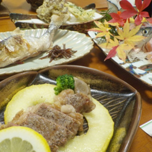 *【夕食一例】十和田のB級グルメもお楽しみ頂けます。