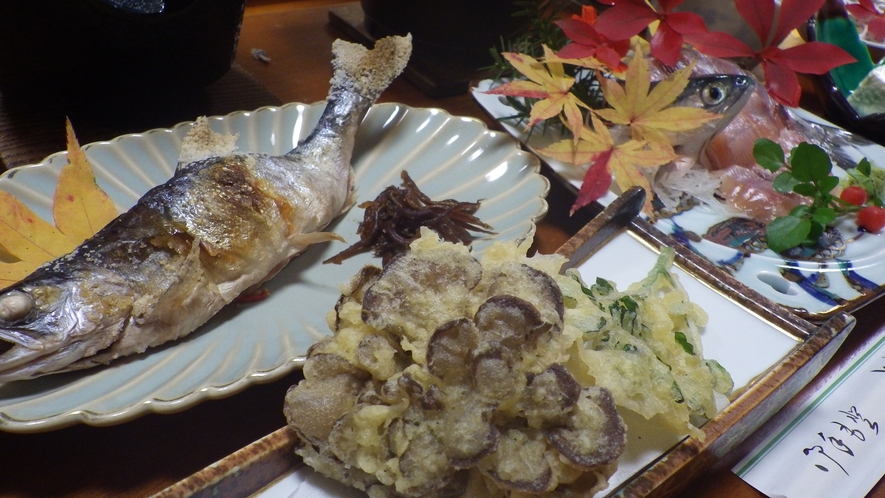 *【夕食例】十和田の山川の幸を楽しめるお食事です。