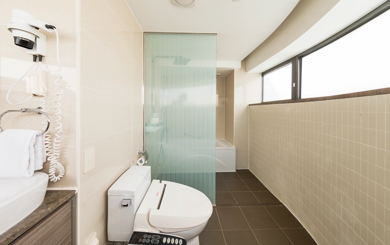 トリプル(浴室)