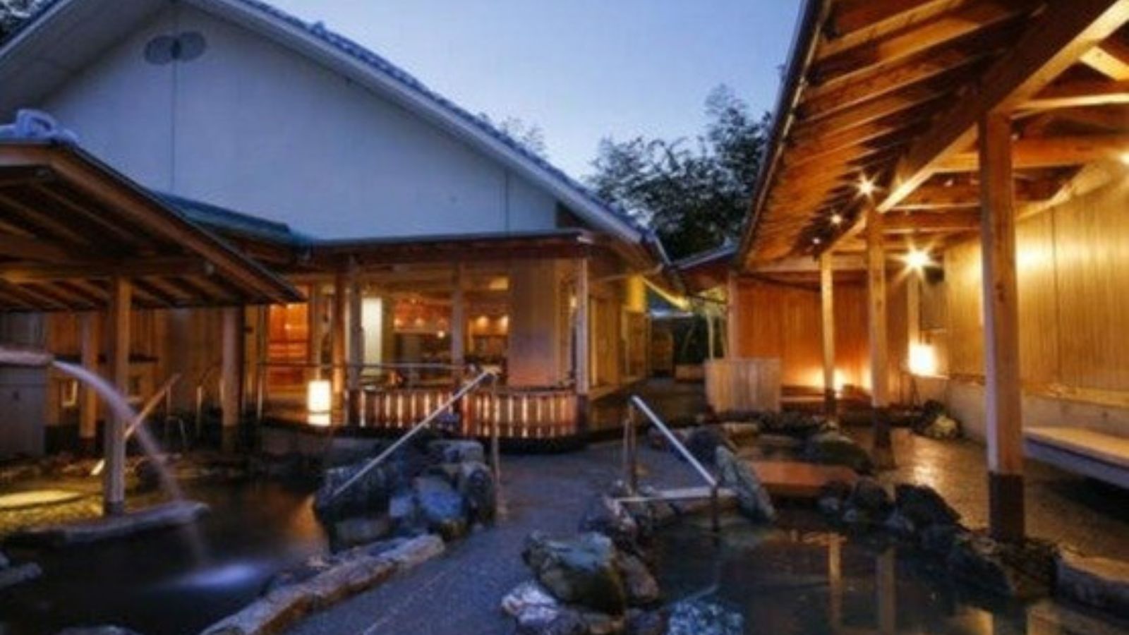 ご宿泊のお客様は姉妹館「姉妹館サン浦島・悠季の里」の大浴場が無料でご利用可。※車5分、送迎はございま