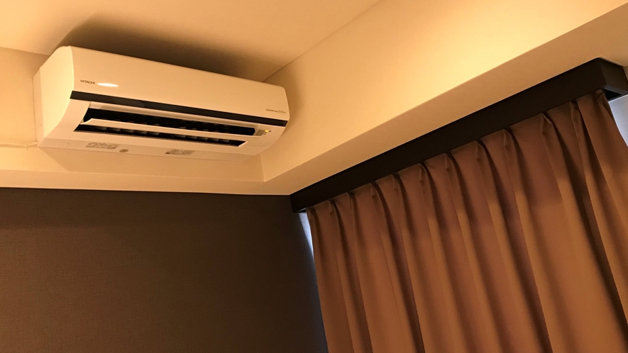 【お部屋】個別空調のため、お好みで温度を設定できます。