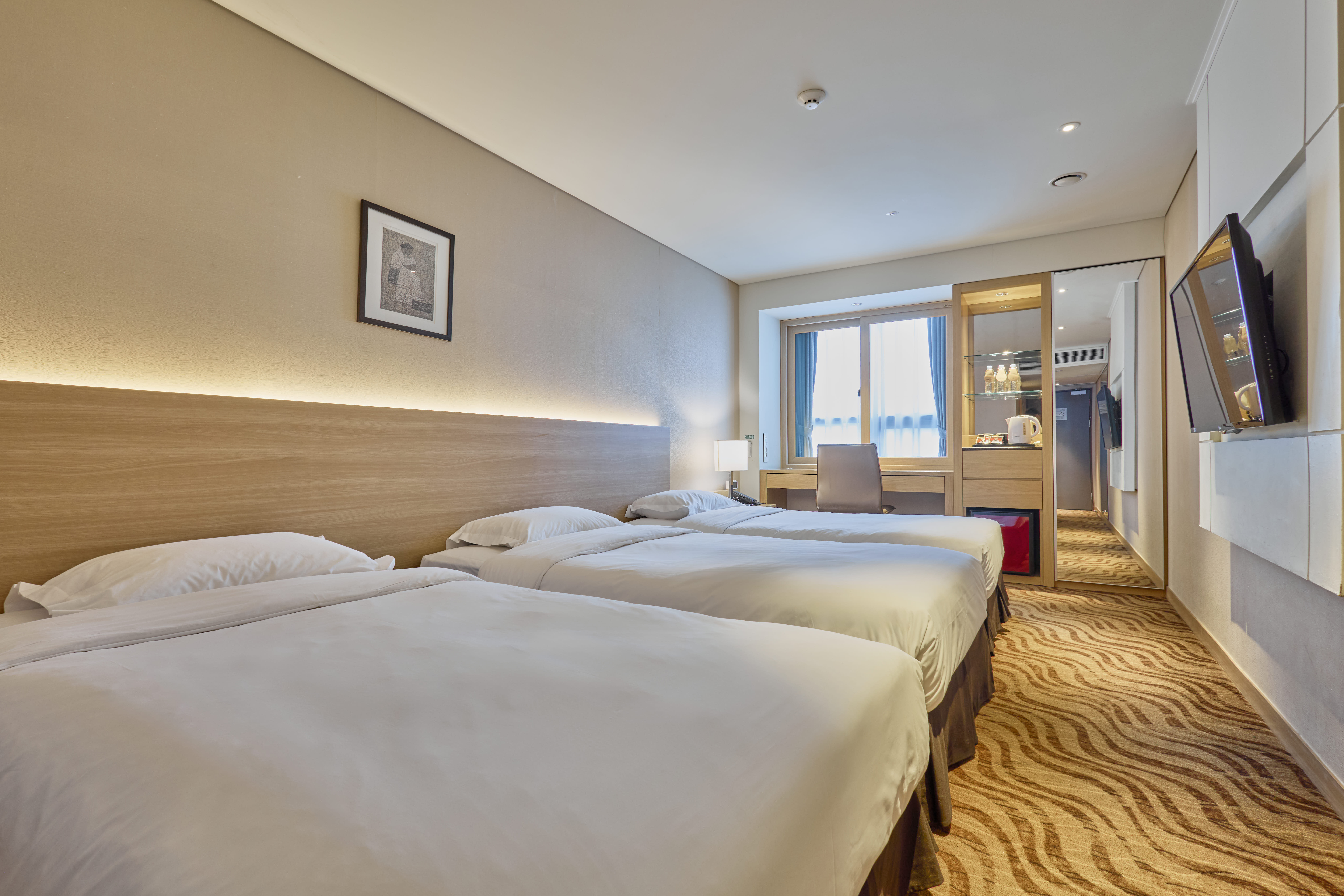 デラックストリプル1