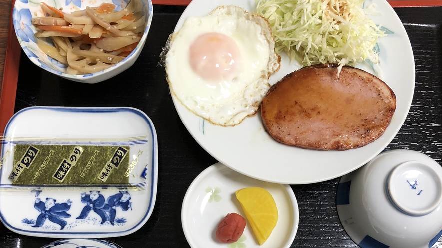 朝食一例