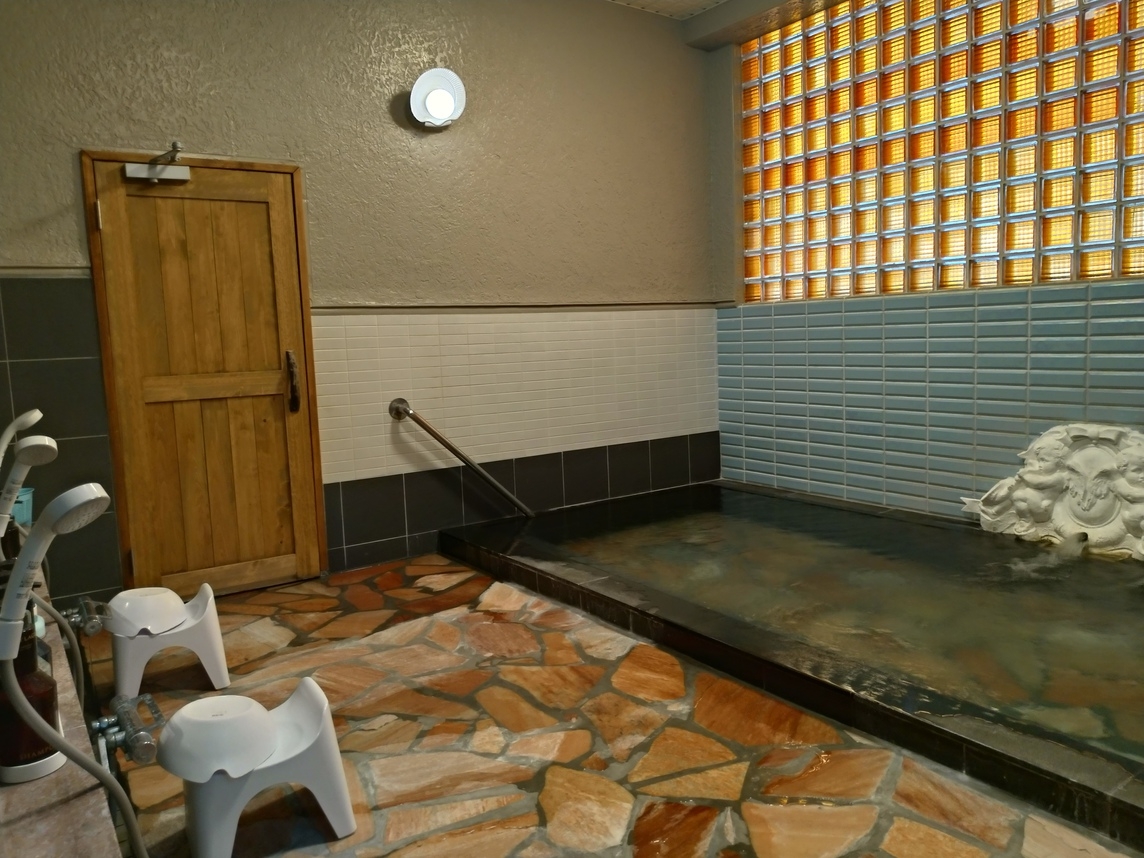 【素泊まり】★お食事なし★旅館ふくみ自慢♪「化粧水いらず」の極上温泉をご堪能下さい！