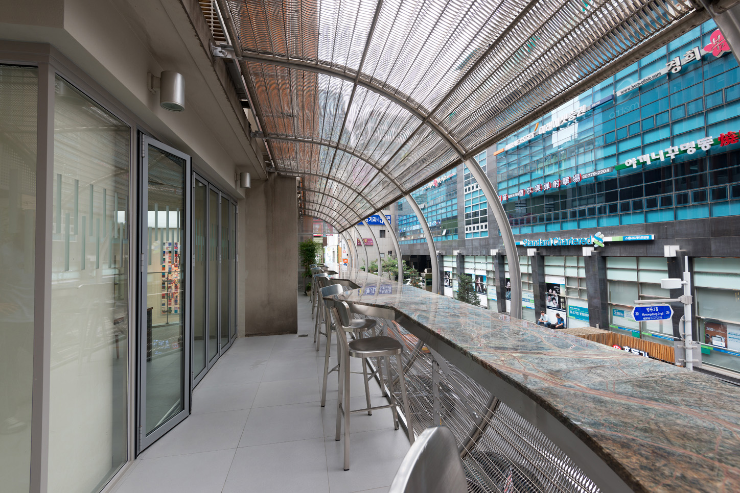 テラス ラウンジ