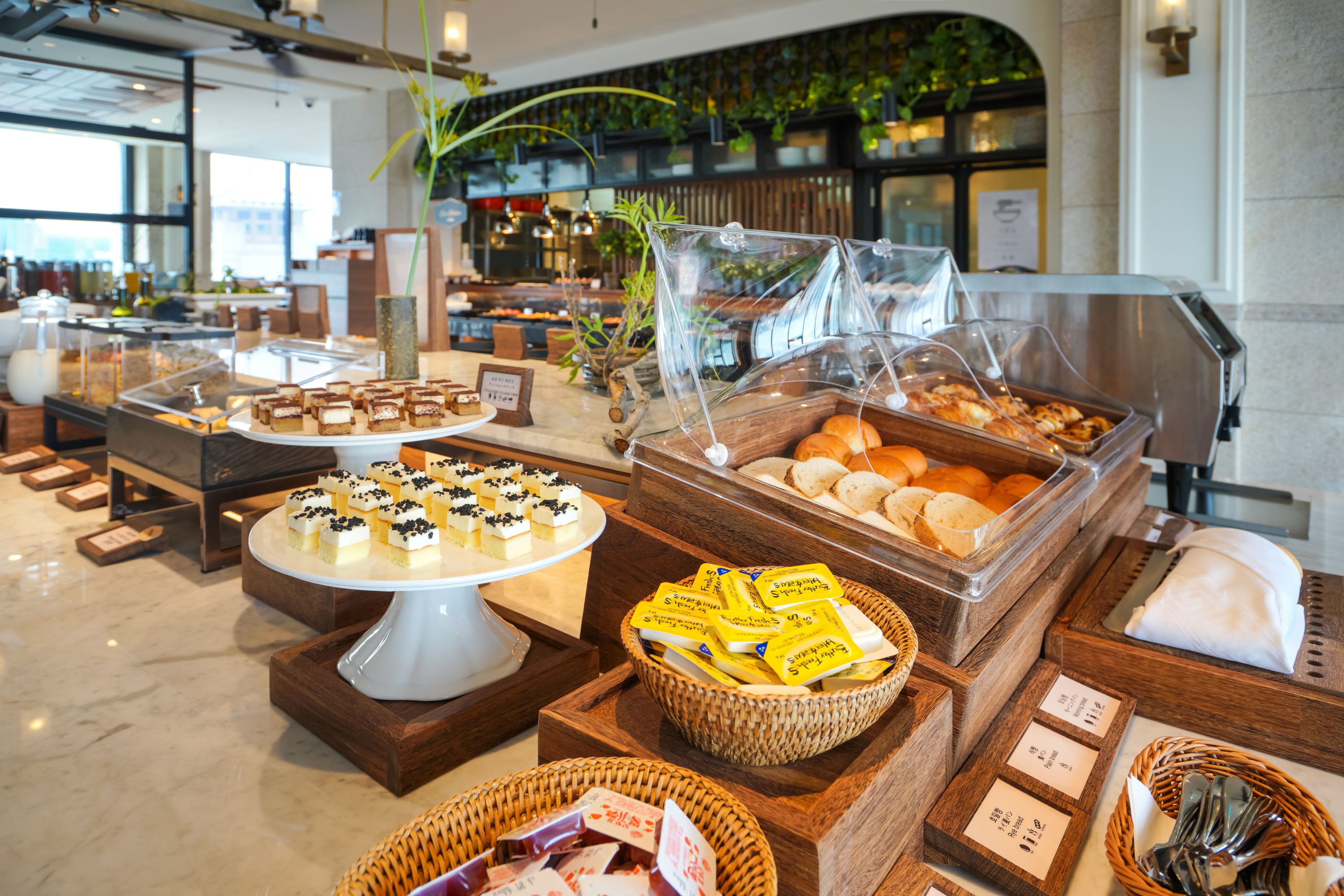 朝食レストラン