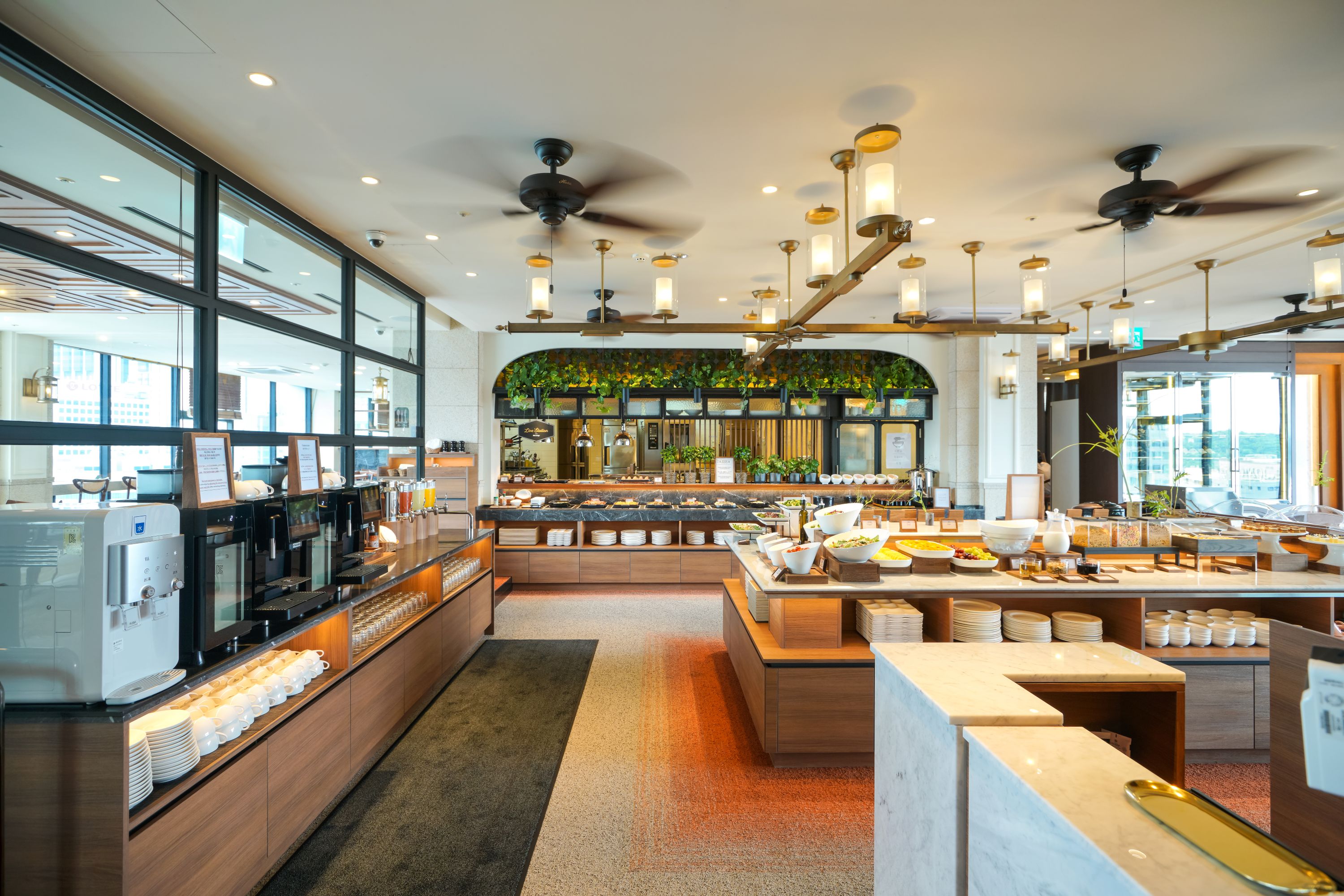 朝食レストラン