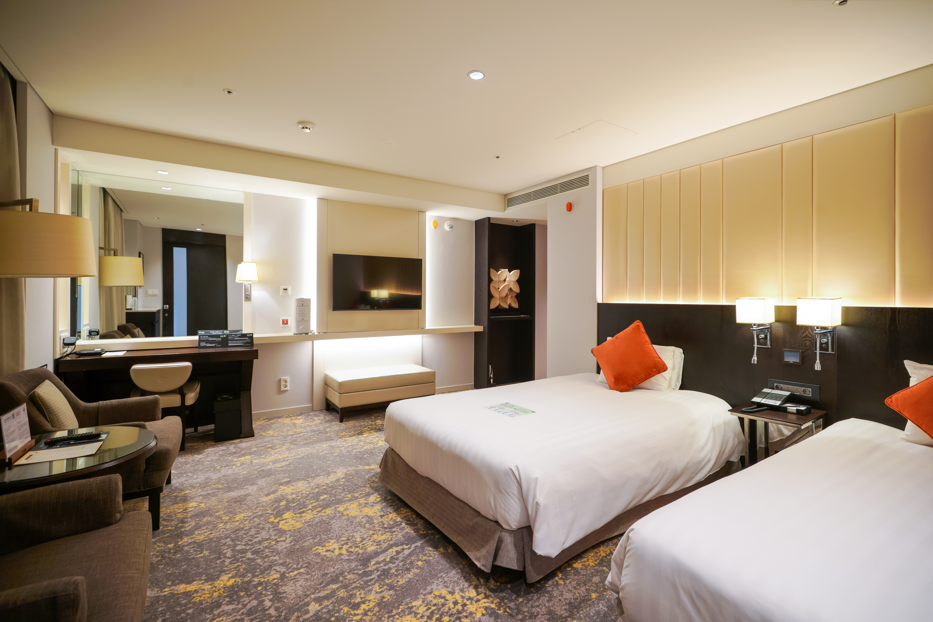 ユニバーサルツイン