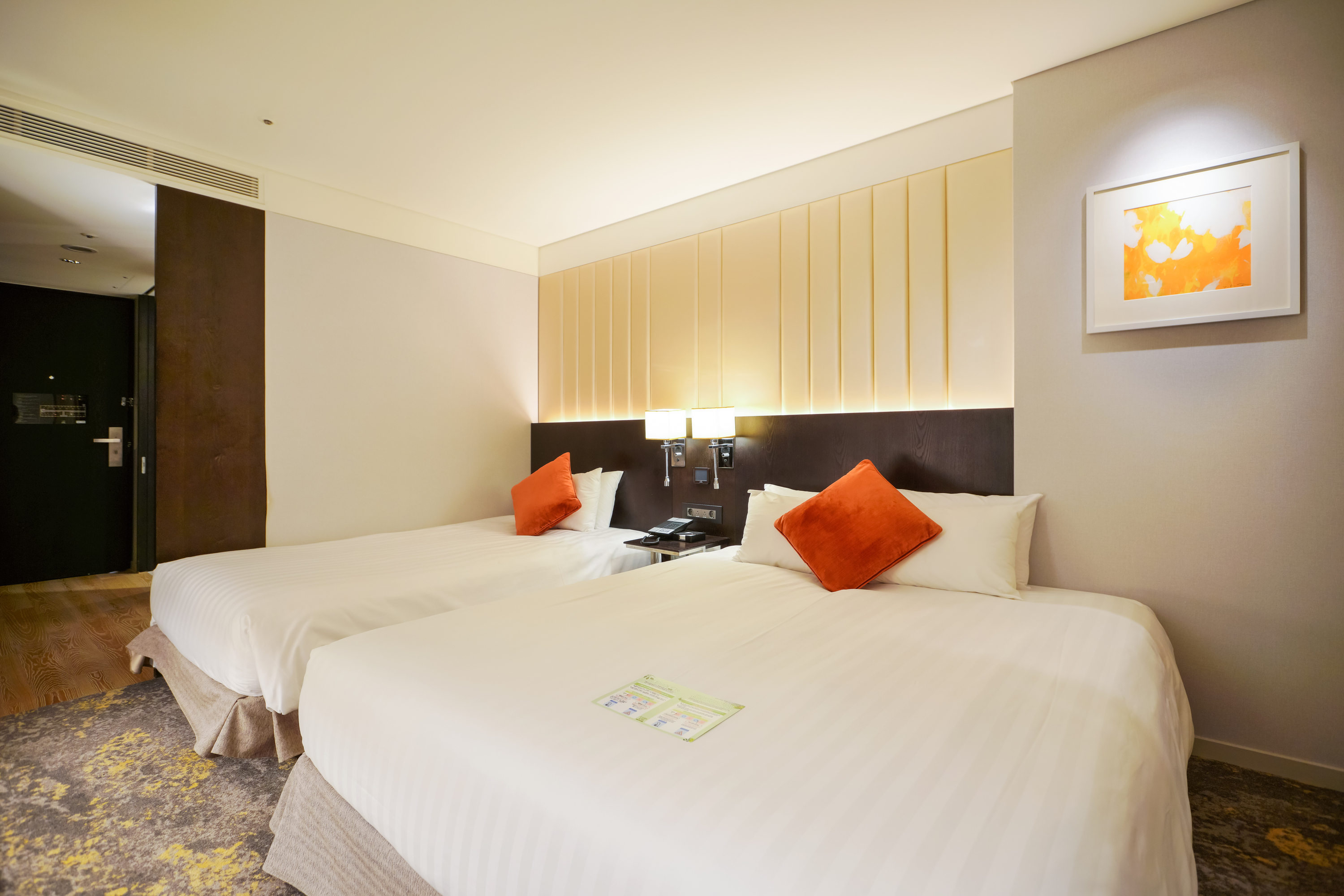 ファミリーツイン