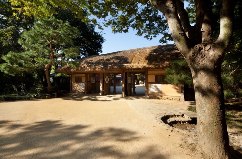 Korean folk village