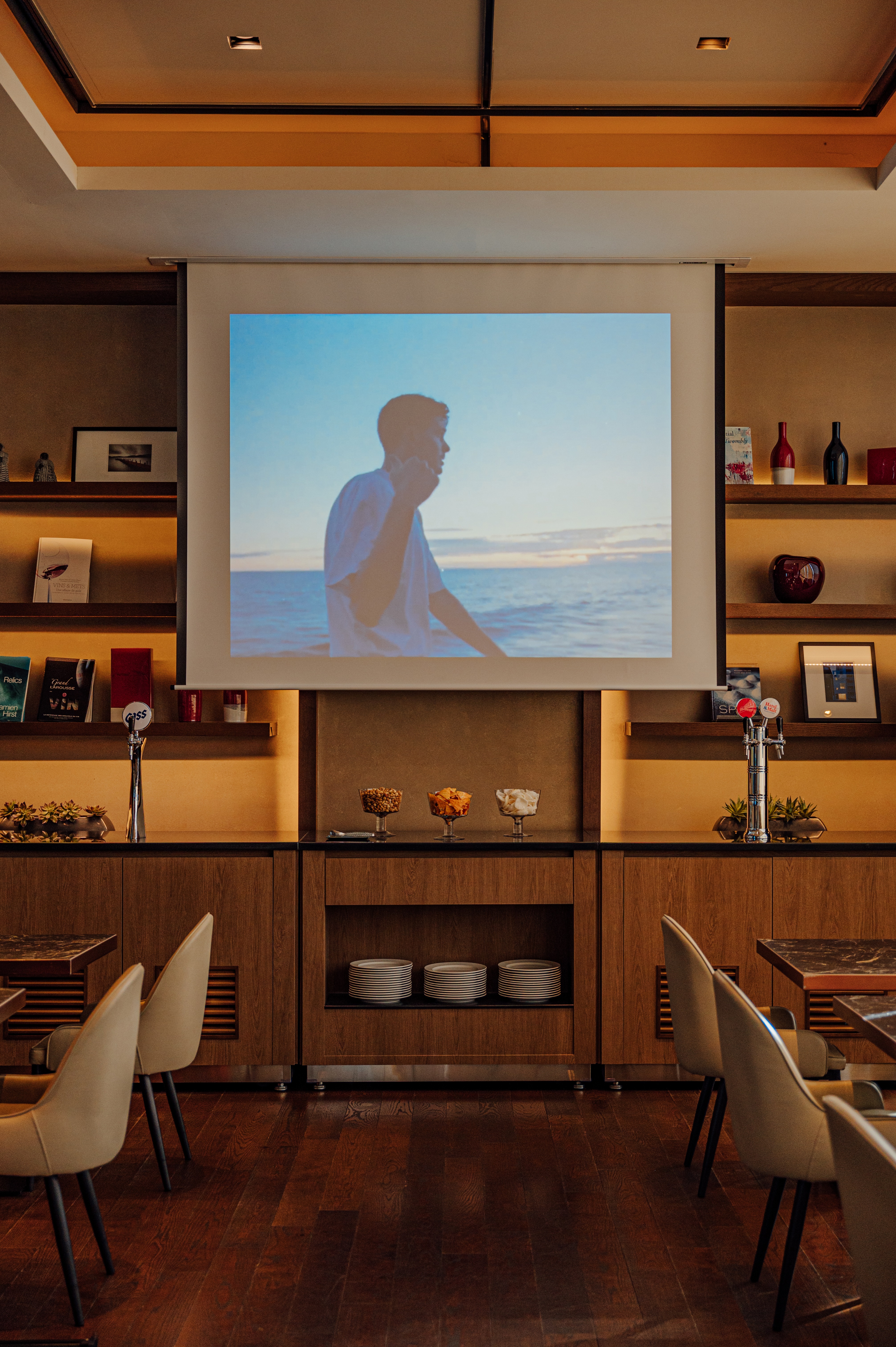 The Eatery（レストラン）のラウンジ