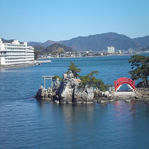 【浜名湖】ホテルから車で約1時間10分。日本では3番目の長さとなる湖です。