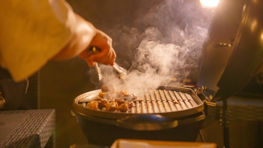 【芝生BBQ｜2食付】＼片付け不要！飲み放題付♪手ぶらBBQ／厳選食材を豪快に！　※お泊りは客室