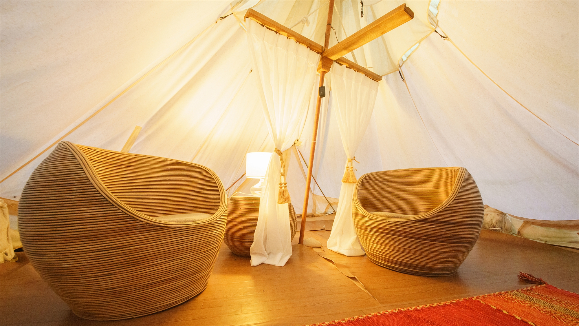 【グランピングテント】